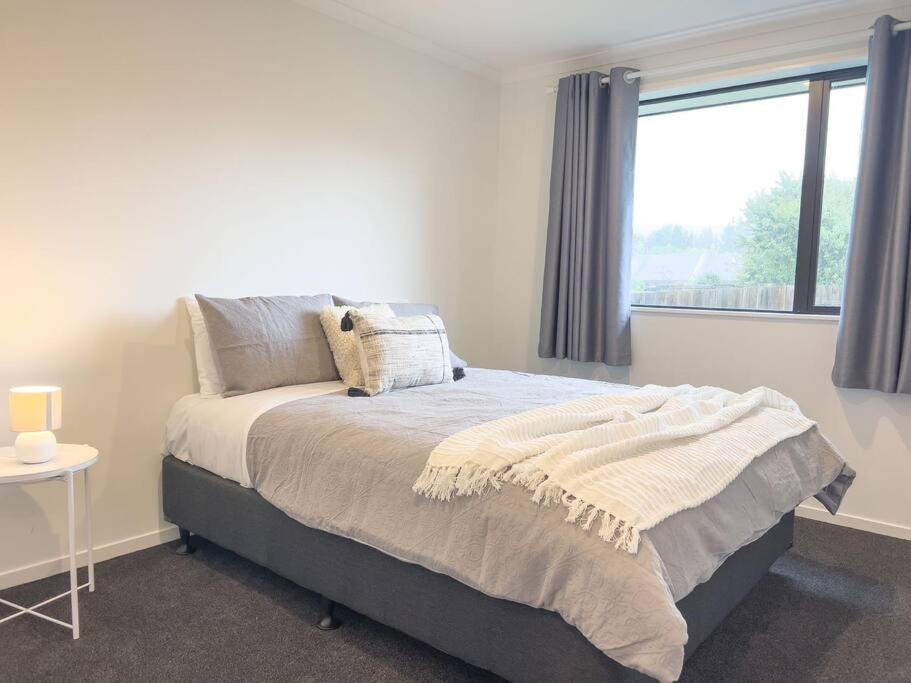 Rotorua Sunshine Brand New 4 Bedroom House 외부 사진