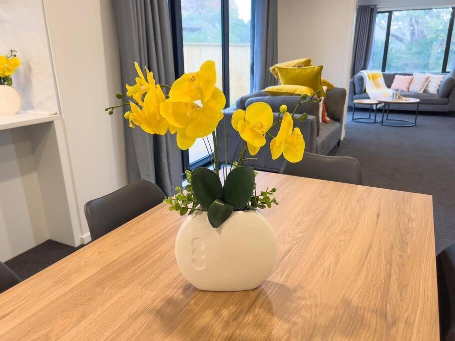 Rotorua Sunshine Brand New 4 Bedroom House 외부 사진