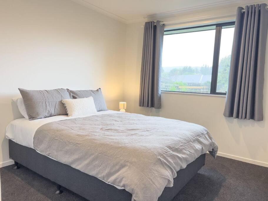 Rotorua Sunshine Brand New 4 Bedroom House 외부 사진
