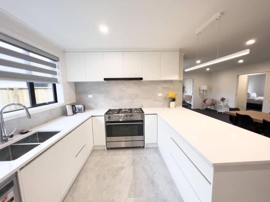 Rotorua Sunshine Brand New 4 Bedroom House 외부 사진